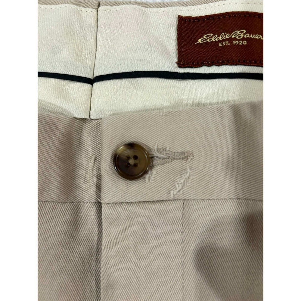 Eddie Bauer Ruston Fit Pleated Khaki Pants Mens 40x34 Tan Wrinkle Resistant - Picture 2 of 11
